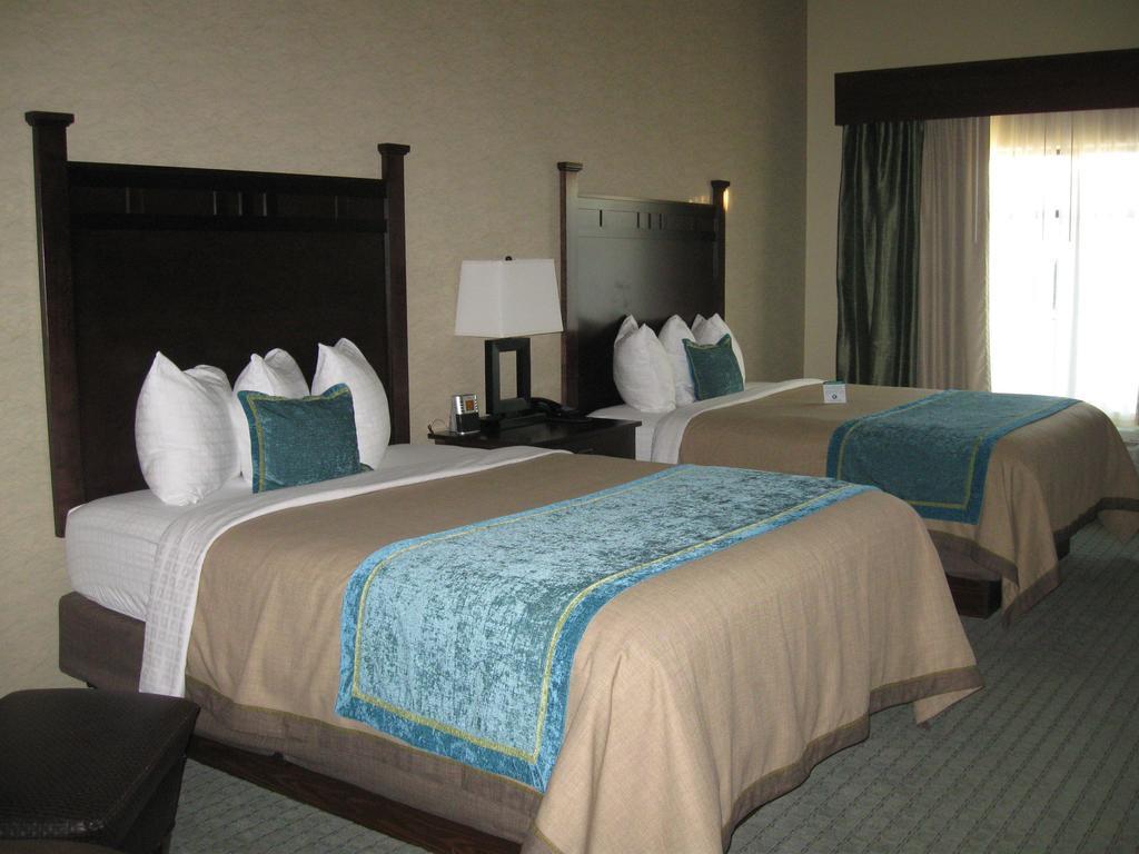 Little Missouri Inn & Suites New Town 객실 사진