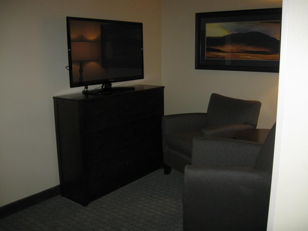 Little Missouri Inn & Suites New Town 객실 사진