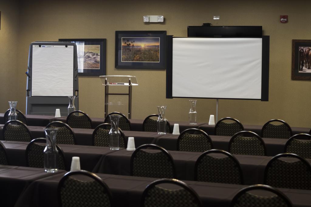 Little Missouri Inn & Suites New Town 외부 사진