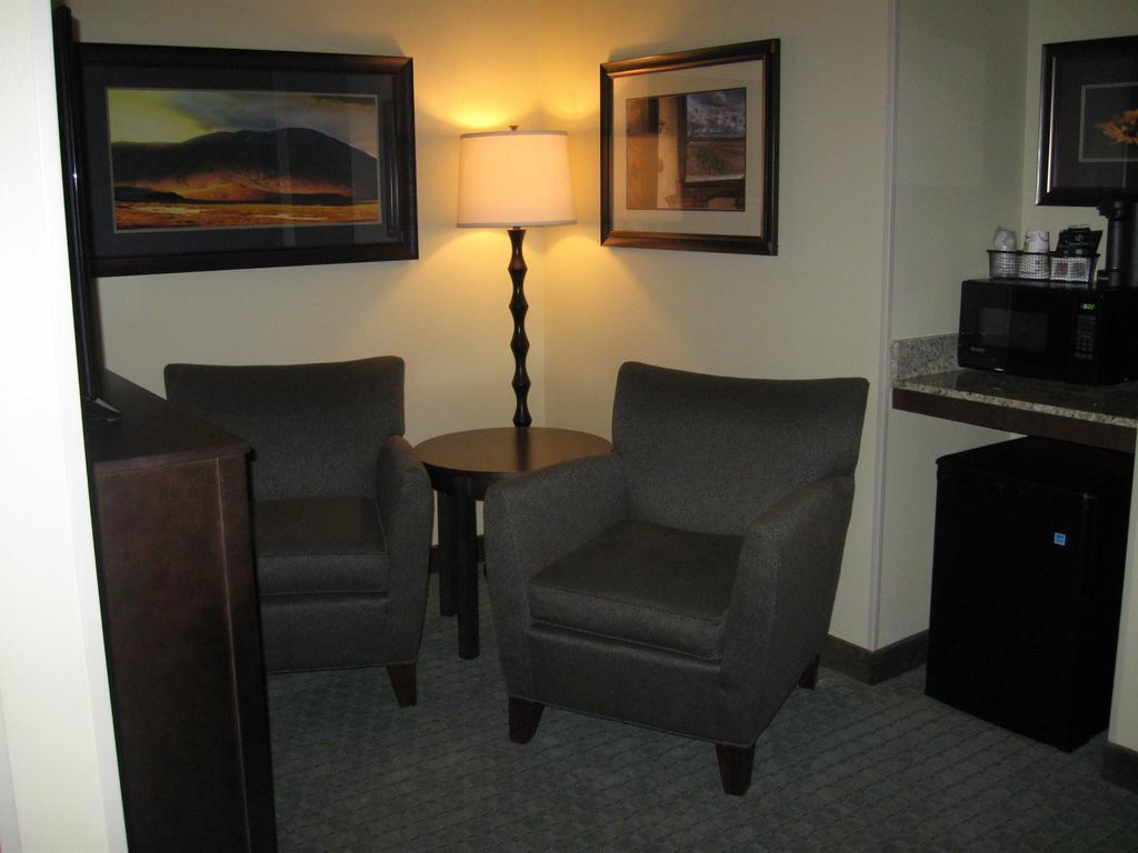 Little Missouri Inn & Suites New Town 외부 사진