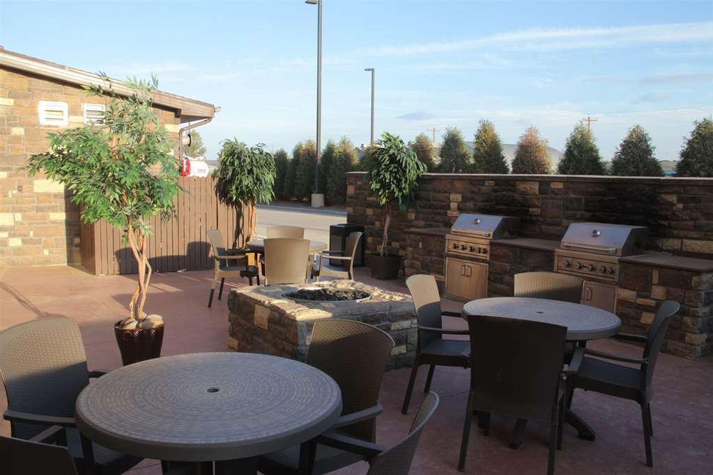 Little Missouri Inn & Suites New Town 외부 사진