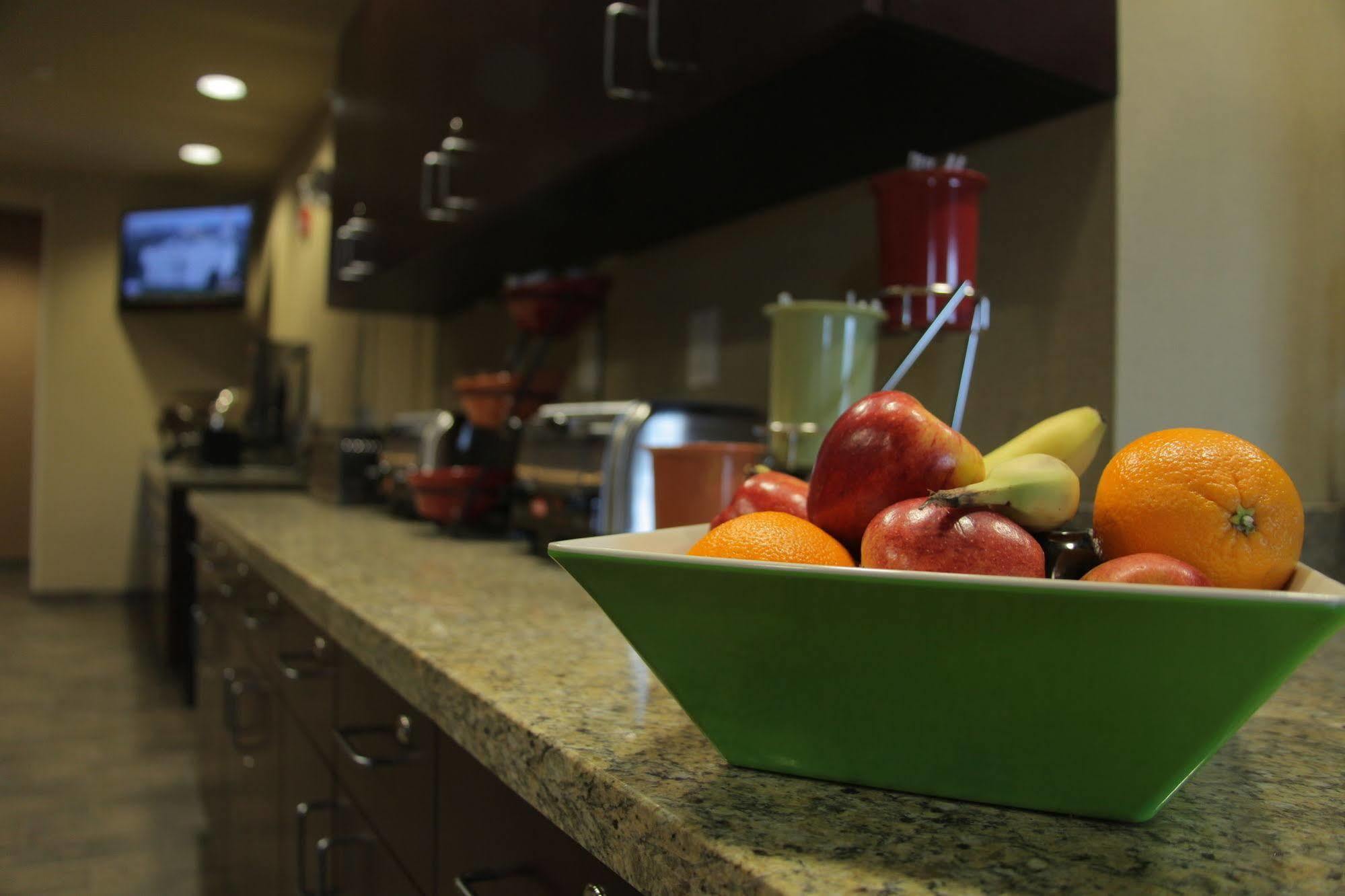 Little Missouri Inn & Suites New Town 외부 사진