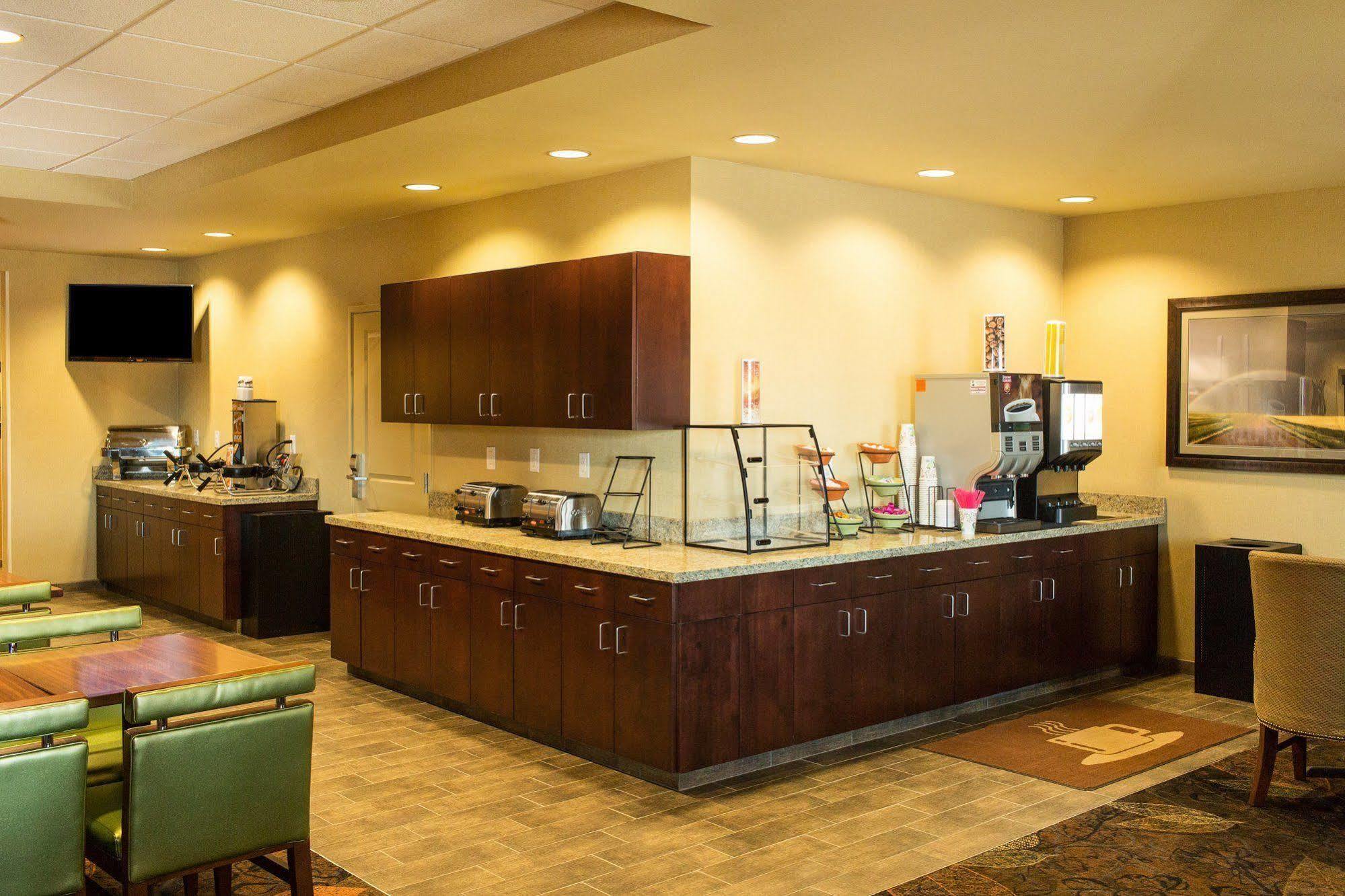 Little Missouri Inn & Suites New Town 외부 사진