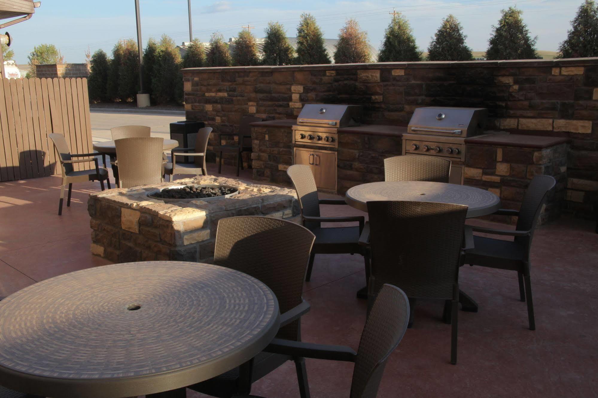 Little Missouri Inn & Suites New Town 외부 사진